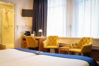 Hotel nahe Strand am IJsselmeer bei Workum Friesland Holland